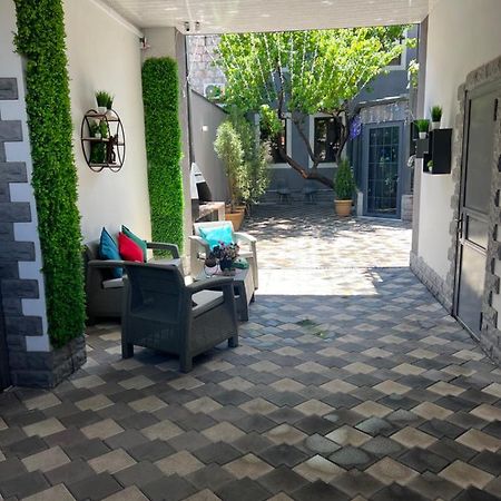 Comfortable Apartment Комфортные Апартаменты Self Check In يريفان المظهر الخارجي الصورة